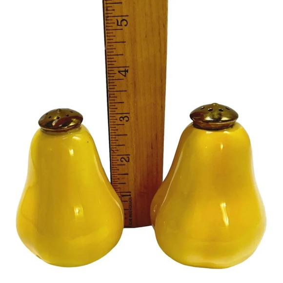 Vintage Salt Pepper Yellow Pears Ceramic Metal Tops Japan 1950s - Picture 7 of 7